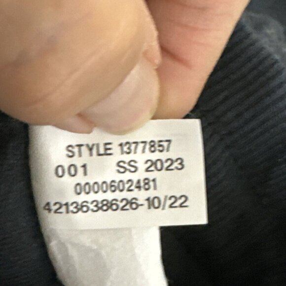 Under Armour NWT Loose Journey Terry Short Women's M Gray Khaki Camo - Picture 14 of 16